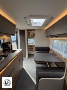 Dethleffs Nomad 490 EST el. Fußbodenhe Glattblech – Ansicht 7