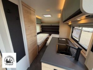 Dethleffs Camper 460 EL el. Fußbodenhei Auflastung – Ansicht 5
