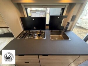 Dethleffs Camper 460 EL el. Fußbodenhei Auflastung – Ansicht 8