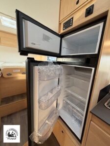 Sunlight TS 67 Navi RFK Markise F-Träger 5 Sitzplätze – Ansicht 11