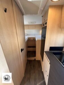 Sunlight TS 67 Navi RFK Markise F-Träger 5 Sitzplätze – Ansicht 7