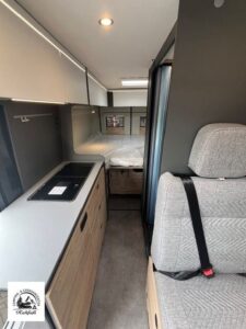 Dethleffs Globetrail 640 EK 95-Jahre-P. Combi 6 G/E – Ansicht 8