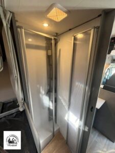 Crosscamp EXPDN T7.4 E ACC Markise Navi RFK – Ansicht 14